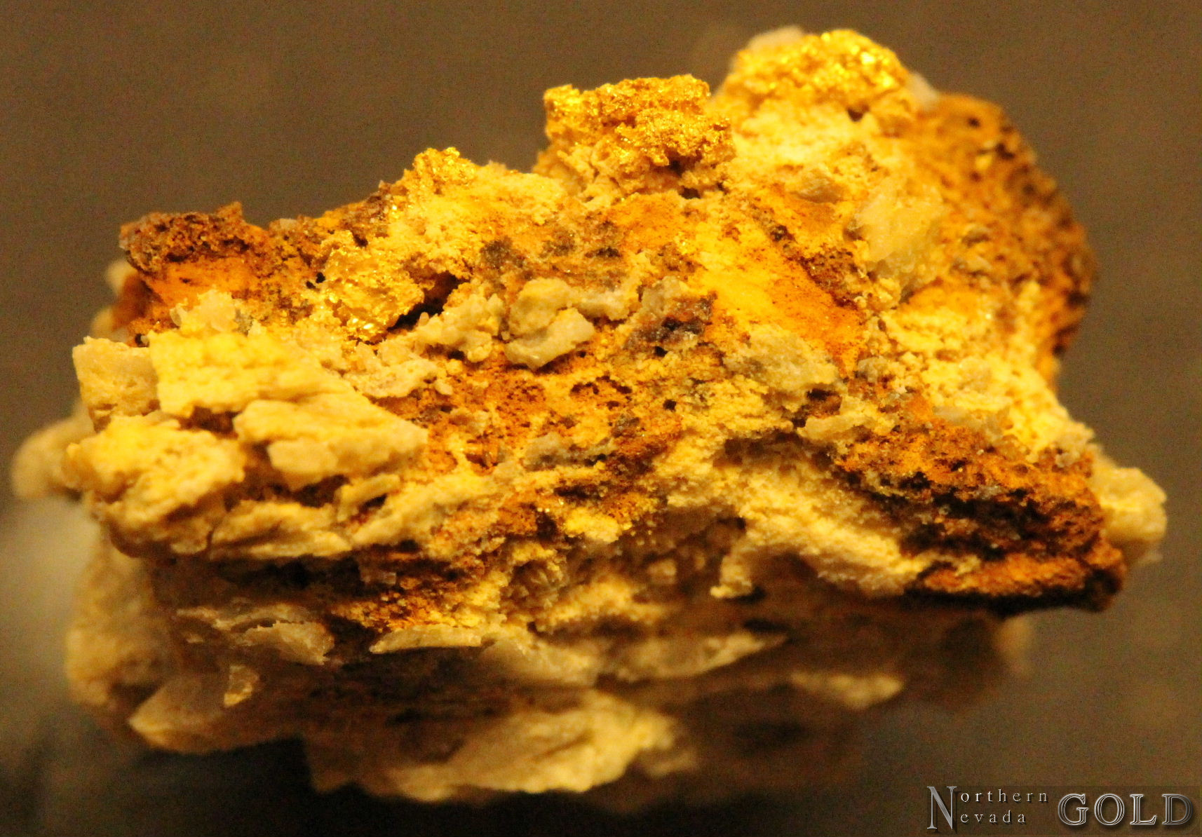 Specimen Gold 4523J